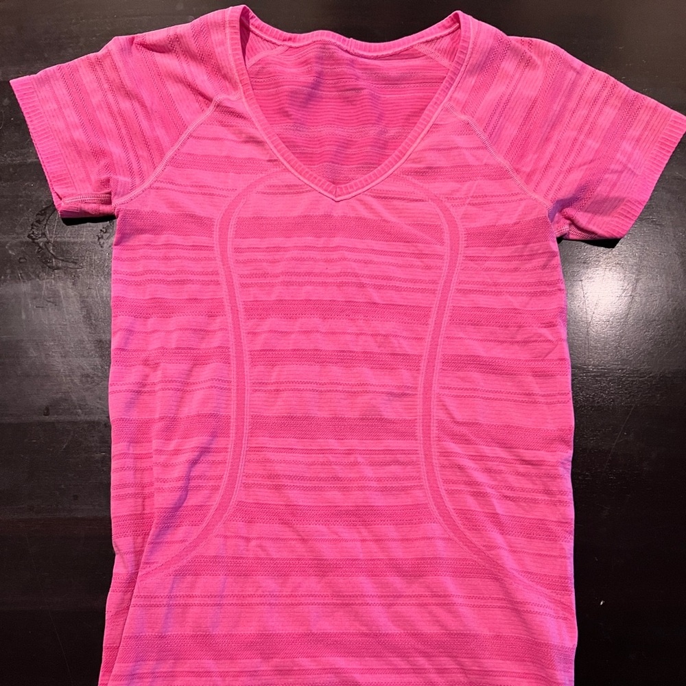 Lululemon Run Swiftly pink v neck top 8